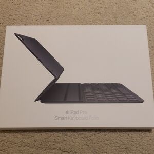 Apple iPad Pro 11 Inch Keyboard Folio - Dark Gray